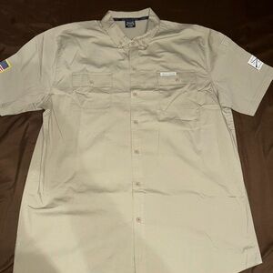 Grunt Style Men's Beige Garage Short Sleeve button down Shirt
